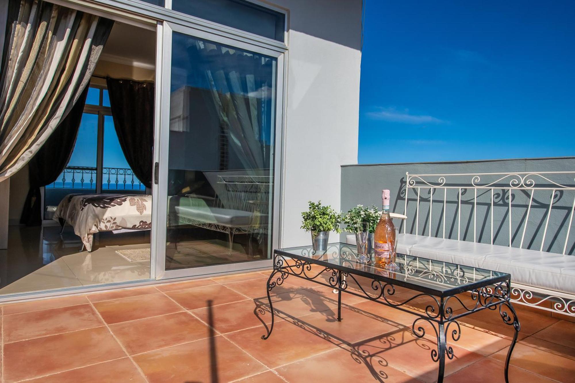 Francis Flats Modern Penthouse Lejlighed Mellieħa Eksteriør billede